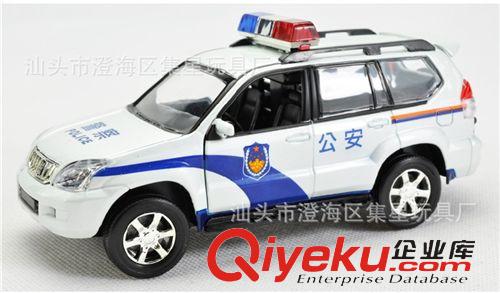 彩珀合金車 鐵車{zz1}1:32 豐田霸道警車  越野車警車回力聲光玩具車 澄海批發(fā)原始圖片2