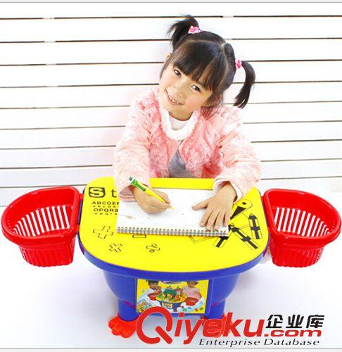 益智類 創(chuàng)意兒童益智學(xué)習(xí)桌批發(fā) 積木寶寶玩具桌 配積木貼紙 玩具1033原始圖片3