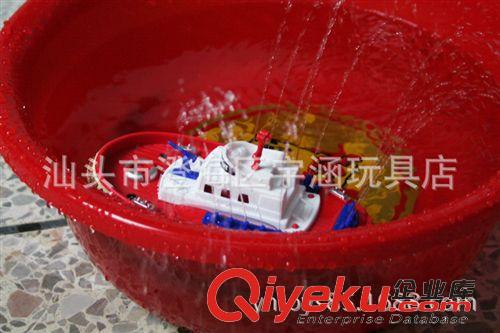 夏天玩具 混批電動(dòng)玩具 電動(dòng)卡通消防艇帶噴水 熱銷兒童玩具 夏天熱賣原始圖片2