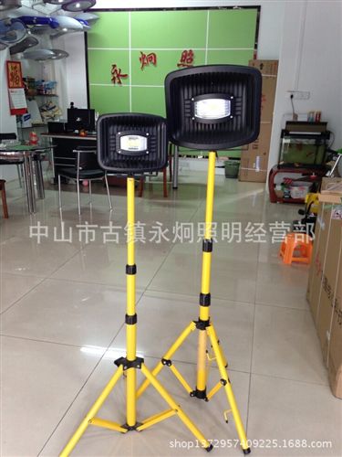 LED工程燈具 廠家供應(yīng)優(yōu)質(zhì)LED投光燈 30WLED燈具 新款 照明燈具批發(fā)