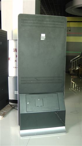 擦鞋广告机 广州厂家图艺55寸立式网络版擦鞋广告机电子显示屏