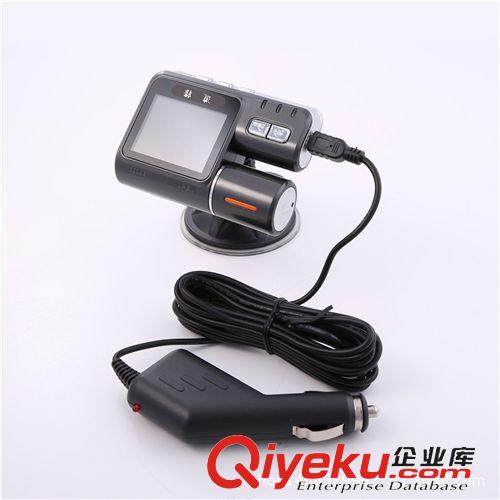 行車記錄儀 X31行車記錄儀標(biāo)配16GTF卡1080P廣角移動偵測2寸800w像素原始圖片2