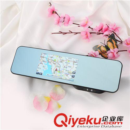 行車記錄儀 X31行車記錄儀標(biāo)配16GTF卡1080P廣角移動偵測2寸800w像素