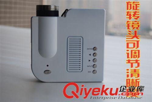 投影儀 mini projector Portable Mini Projector Cinema Theater 便攜式LED投影儀 UC28+