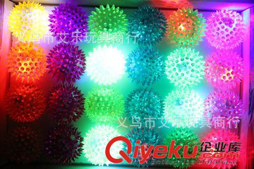 發(fā)光玩具 新款 地?cái)偀徜N(xiāo) 6.5CM 慘叫am球 閃光 BB叫聲 整人玩具 批發(fā)原始圖片3