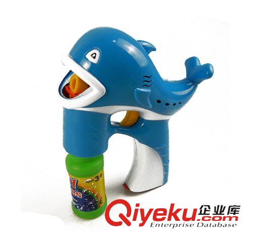 過家家類玩具 批發(fā) 兒童電動(dòng)玩具 帶雙瓶水海豚音樂燈光泡泡槍 全自動(dòng)泡泡槍原始圖片2
