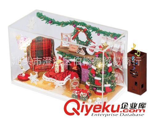 DIY小屋 DIY小屋 圣誕節(jié)場(chǎng)景組件 聲控音樂(lè)燈光木質(zhì)拼裝 夢(mèng)幻公主壁爐套裝