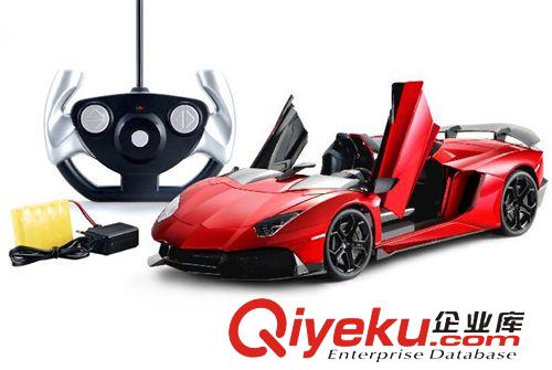 遙控玩具 無線遙控賽車 1:24四通遙控車帶燈光混批批發(fā)模型玩具帶充電跑車