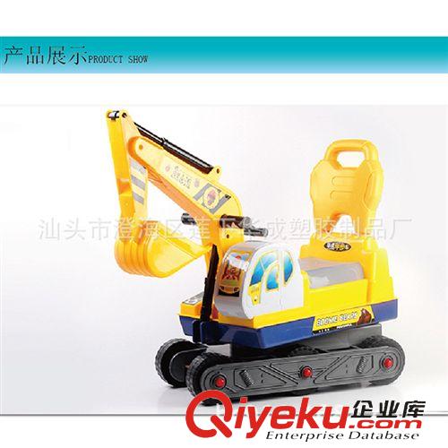 學步車/童車 華成熊出沒 可乘騎工程車 坐人工程車 學步車 贈送光頭強帽子0992