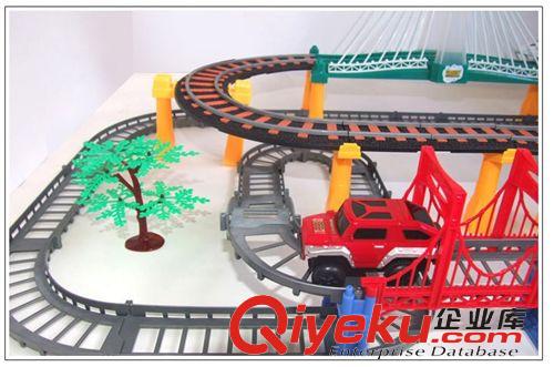 電動軌道 奮銘爆款 超大型多層聲光托馬斯電動軌道和諧號火車 兒童玩具6603原始圖片3