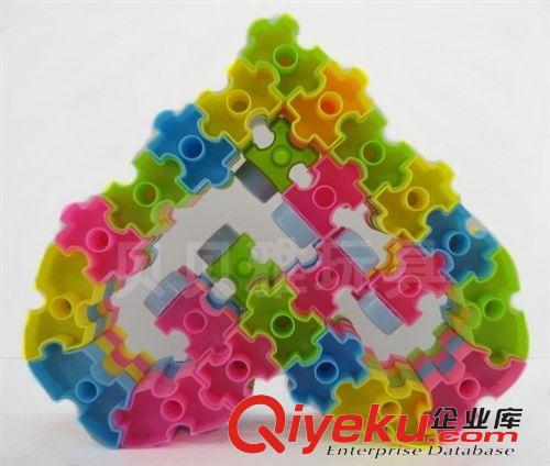 積木系列,家具系列 地攤熱銷 手提袋積木 心形積木套裝 批發(fā)積木套裝  九元九貨源441原始圖片3