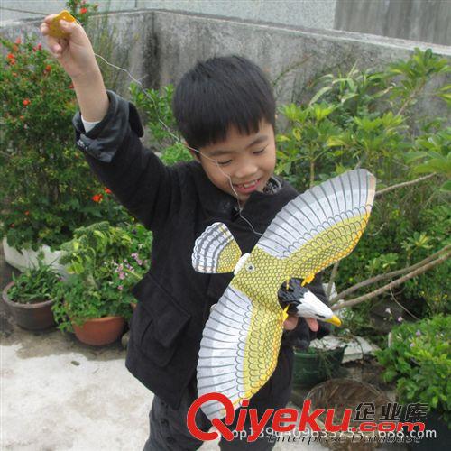 智能玩具 仿真電動(dòng)自由魚帶光音樂魚電動(dòng)搖擺魚會(huì)快跑的魚乖乖魚轉(zhuǎn)圈游走批