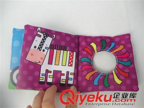 1月新品區(qū) 外貿(mào)響紙圖案布書嬰幼兒益智布書手掌布書原始圖片2