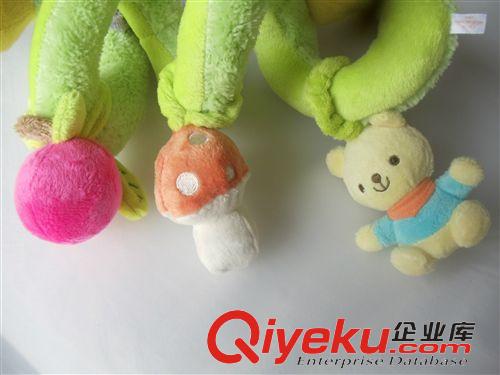 嬰兒床繞 床掛  日本康貝Combi 超柔軟憨厚小熊多功能床繞原始圖片2