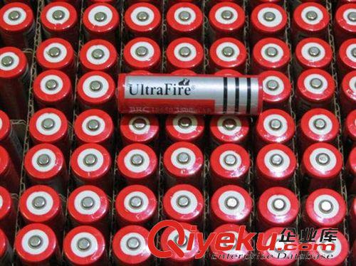 強光手電 Ultrafire神火18650可充電鋰電池3000mAh 3.7V紅色 強光手電電池