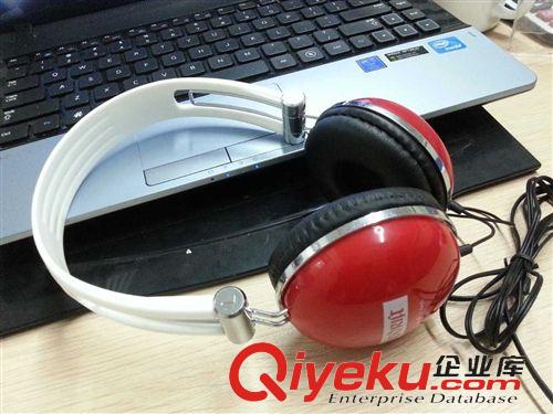 *時(shí)尚精美耳機(jī)* 潮流時(shí)尚耳機(jī) 頭戴式耳機(jī) 復(fù)古恬靜時(shí)尚耳機(jī) mp3耳機(jī)原始圖片2