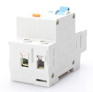 正泰電器 正泰電器批發(fā) 泰小型漏電斷路器 漏電空氣開關(guān)DZ47LE-32 1P+N/32A原始圖片2