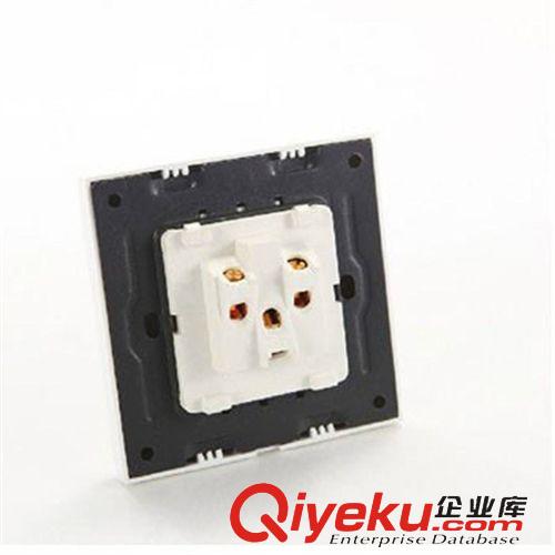X4系列(家裝款) 玖朧電工開關(guān)插座面板 多三孔墻壁插座 86型暗裝 炫白原始圖片3