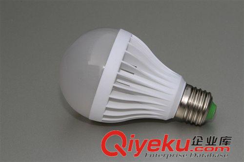LED LED 鋁球泡燈 7W