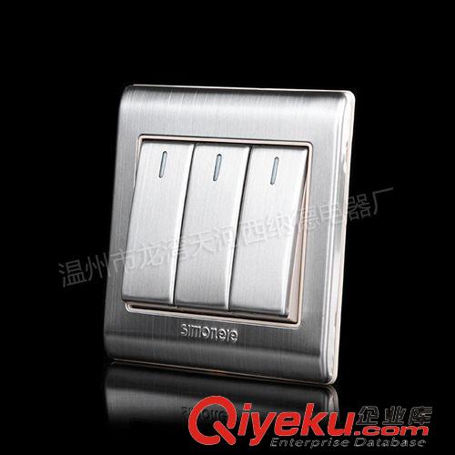 V8金剛系列 暢銷墻壁開關(guān)、批發(fā)墻壁開關(guān)插座、酒店開關(guān)不銹鋼三開雙控 品牌原始圖片2