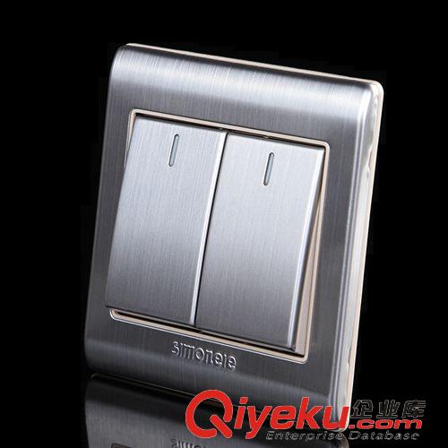 V8金剛系列 熱銷(xiāo)墻壁開(kāi)關(guān)、批發(fā)墻壁開(kāi)關(guān)插座、V8不銹鋼面板二開(kāi)單控，86開(kāi)關(guān)原始圖片2