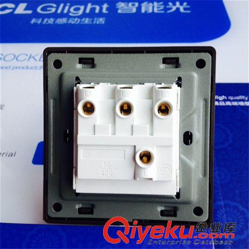 富貴金G02系列 TCL glight智能光 墻壁開關(guān)插座三位開關(guān)拉絲面板 三開單控開關(guān)原始圖片3