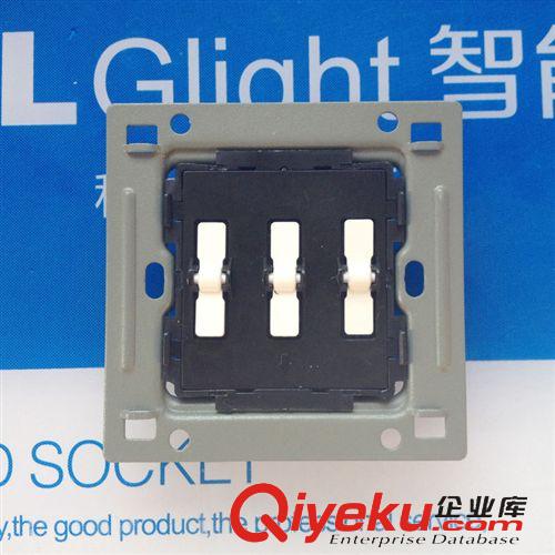 美倫山系列 TCL Glight智能光墻壁開關(guān)插座面板 86型雅白 三開雙控三聯(lián)開關(guān)