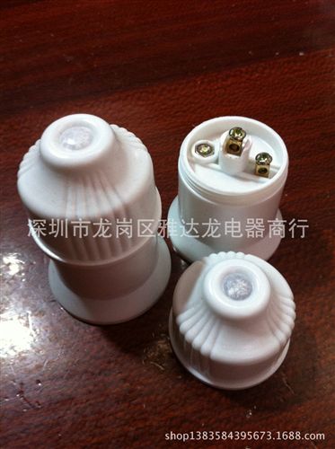 長舟螺口吊燈頭 棉湖原廠直銷膠木燈頭 E27燈頭燈座 螺口吊燈頭 懸吊燈頭量大從優(yōu)