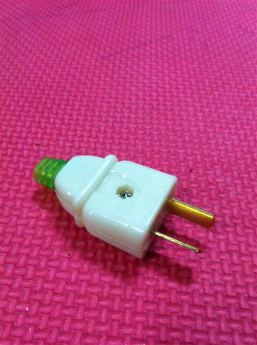 長舟插頭 棉湖廠家特價促銷180°可旋轉(zhuǎn)電源插頭航空插頭 反公牛插頭
