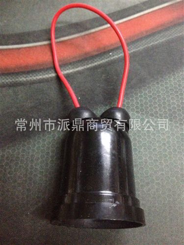 張家港獻(xiàn)寶電工系列產(chǎn)品 tjzp獻(xiàn)寶E27螺口防雨防水吊燈座羅口吊燈頭裝飾燈頭批發(fā)