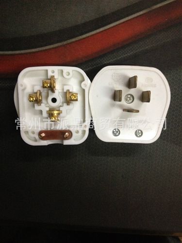 張家港獻(xiàn)寶電工系列產(chǎn)品 tjzp獻(xiàn)寶E27螺口防雨防水吊燈座羅口吊燈頭裝飾燈頭批發(fā)