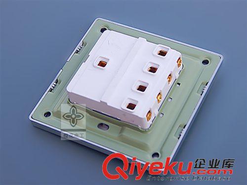 銀邊拉絲系列 廠家批發(fā) 不銹鋼拉絲面板LS四位單控開關 墻壁面板開關 家用開關原始圖片3