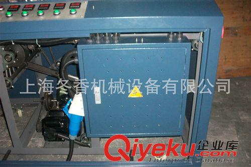 保健品透明膜三維包裝機(jī) 可調(diào)式透明膜、玻璃紙三維包裝機(jī)原始圖片2