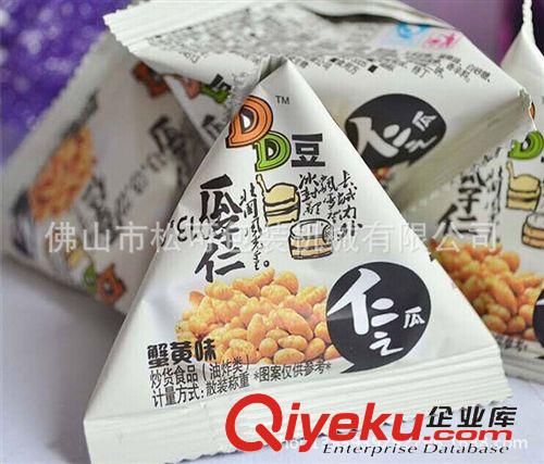 立式包裝機(jī) 小型食品包裝機(jī)械 休閑零食三角形包裝機(jī) 自動(dòng)三角包裝機(jī)原始圖片2