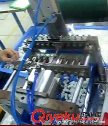 工裝夾具 深圳齒輪箱玩具組裝機|齒輪箱玩具自動組裝機