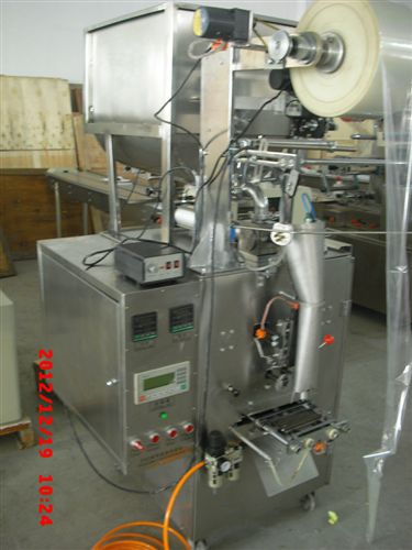 醬體包裝機(jī) 供應(yīng)蒜蓉自動(dòng)醬體包裝機(jī)/黃豆醬袋裝包裝機(jī)/方便油包小袋裝包裝機(jī)