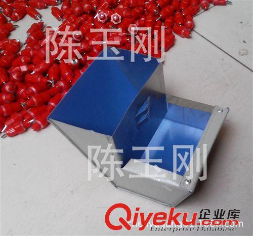 水貂用品 12CM三面防扒料合/方底食盒/貉子合/水貂合/兔食槽/養(yǎng)殖設(shè)備原始圖片3