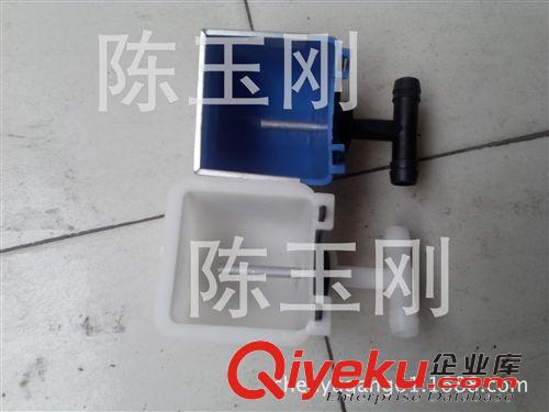 水貂用品 自動飲水器7*7.5水合/自動飲水合/水貂用水盒 /兔用飲水器