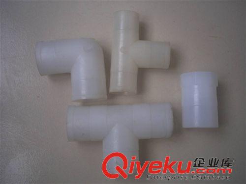 水管/管材接頭 三通4分/6分三通接頭/飲水器專用/水管專用 養(yǎng)殖配件