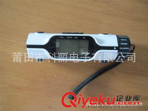 汽車鐘 12/24制功能時間 溫度具自動測溫功能旅游手電筒  汽車鐘原始圖片2