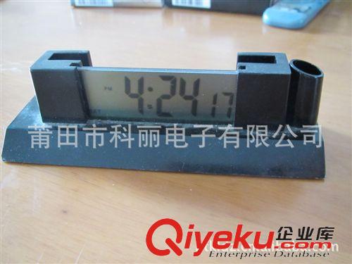 汽車鐘 帶名片夾，帶日期，帶星期，帶時(shí)間  汽車 筆筒原始圖片2