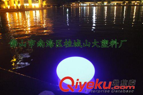 LED成品燈飾 led發(fā)光球 漂浮球 IP68設計 佛山滾塑廠家滾塑加工原始圖片3