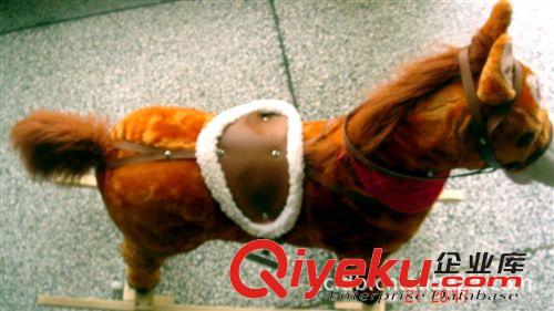 蹺蹺板 廠家直銷玩具木馬，優惠價70.00元一個，木馬配有地盤。