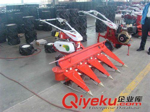 農(nóng)業(yè)機(jī)械 生產(chǎn)企業(yè)山東華興供應(yīng)小型收割機(jī)(專業(yè)生產(chǎn)國(guó)內(nèi){wy}生產(chǎn)廠家）