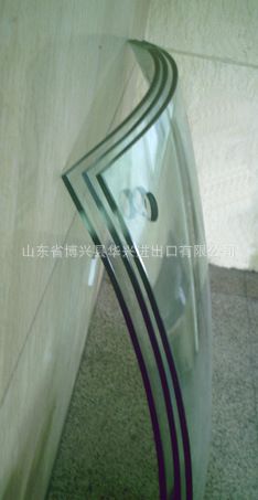 鋼化玻璃 山東華興機(jī)械供應(yīng)鋼化玻璃，可批量采購(gòu)也可零售（出口包裝）