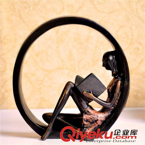 樹脂擺件 歐式樹脂擺件人物裝飾清新少女拿花擺設(shè)精美家居飾品拍攝道具批發(fā)