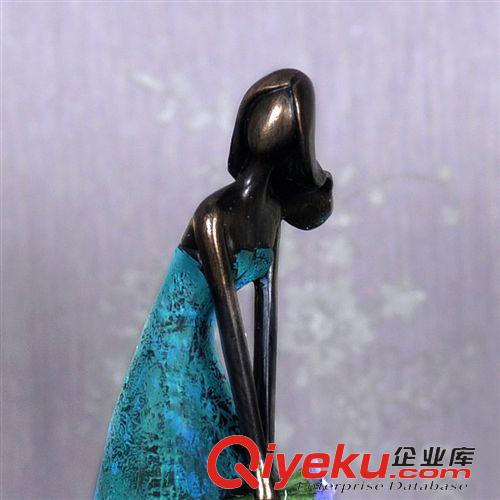樹脂擺件 歐式樹脂擺件人物裝飾清新少女拿花擺設(shè)精美家居飾品拍攝道具批發(fā)原始圖片3