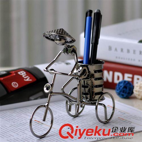 功能型擺件 鐵人煙灰缸實用小擺件復古創(chuàng)意個性小飾品喬遷新居實用禮品送男生