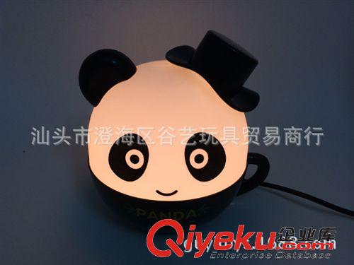 {zx1}產品 創意時尚學生臺燈 快到杯里來 超萌黑色熊貓款 卡通節能LED燈原始圖片2