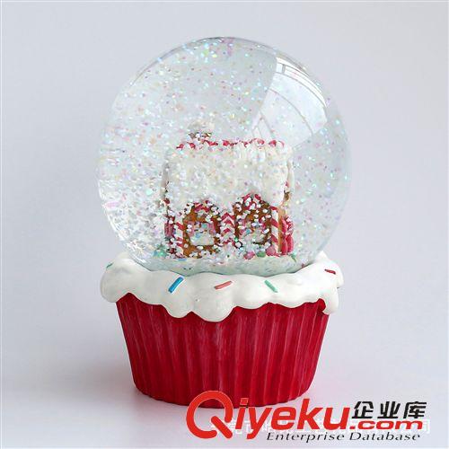 雪花球水球 85mm圣誕新年禮品3D立體小屋子紅色冰淇淋底座樹脂水球原始圖片3